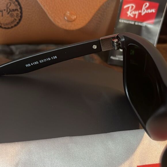 New Ray-Ban Sunglasses with Black Frames Green G-15 Lenses - Picture 4 of 10